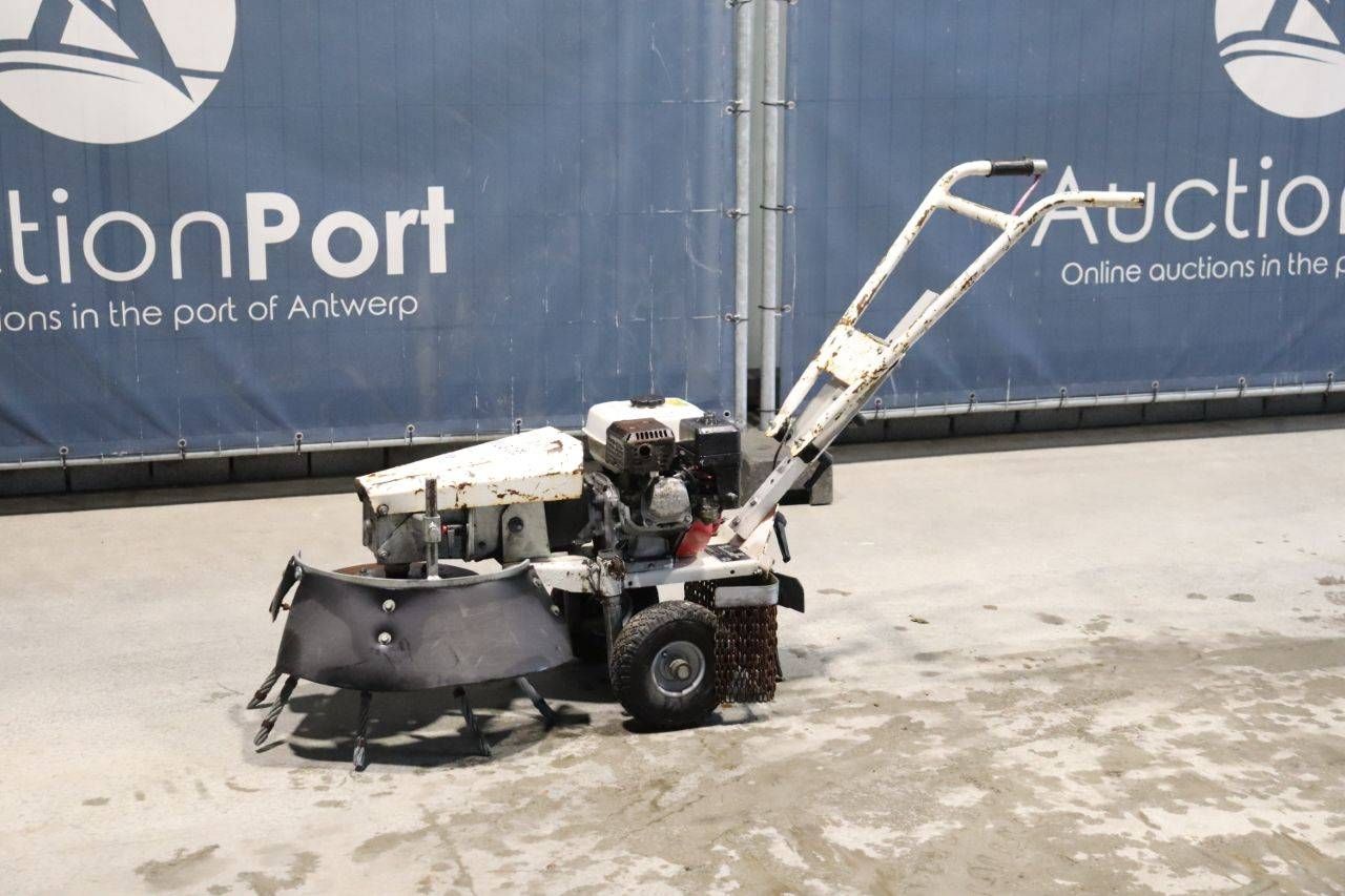 Weed brush machine Drost Machines MUG Gasoline 2002