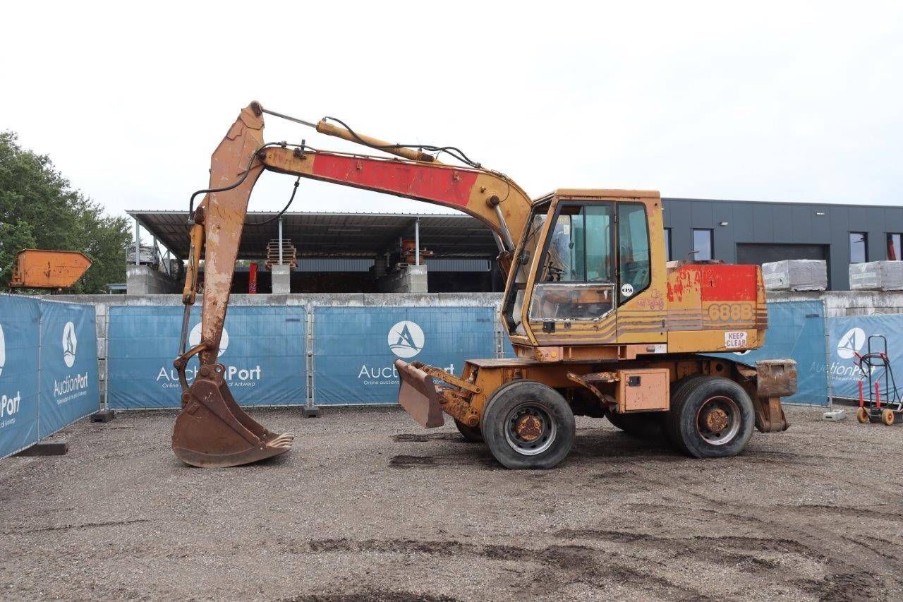 Case 688B-P Diesel 88hp Excavator 