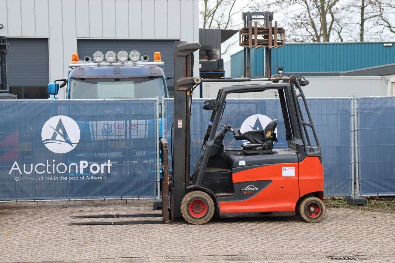 Linde E30HL-01/600 Electric Forklift 3000kg 8m 2016
