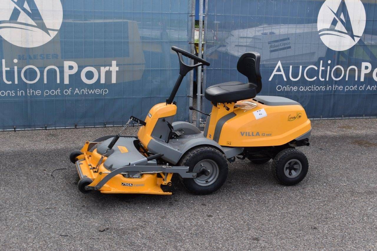 Riding mower Stiga Villa 12 HST Petrol