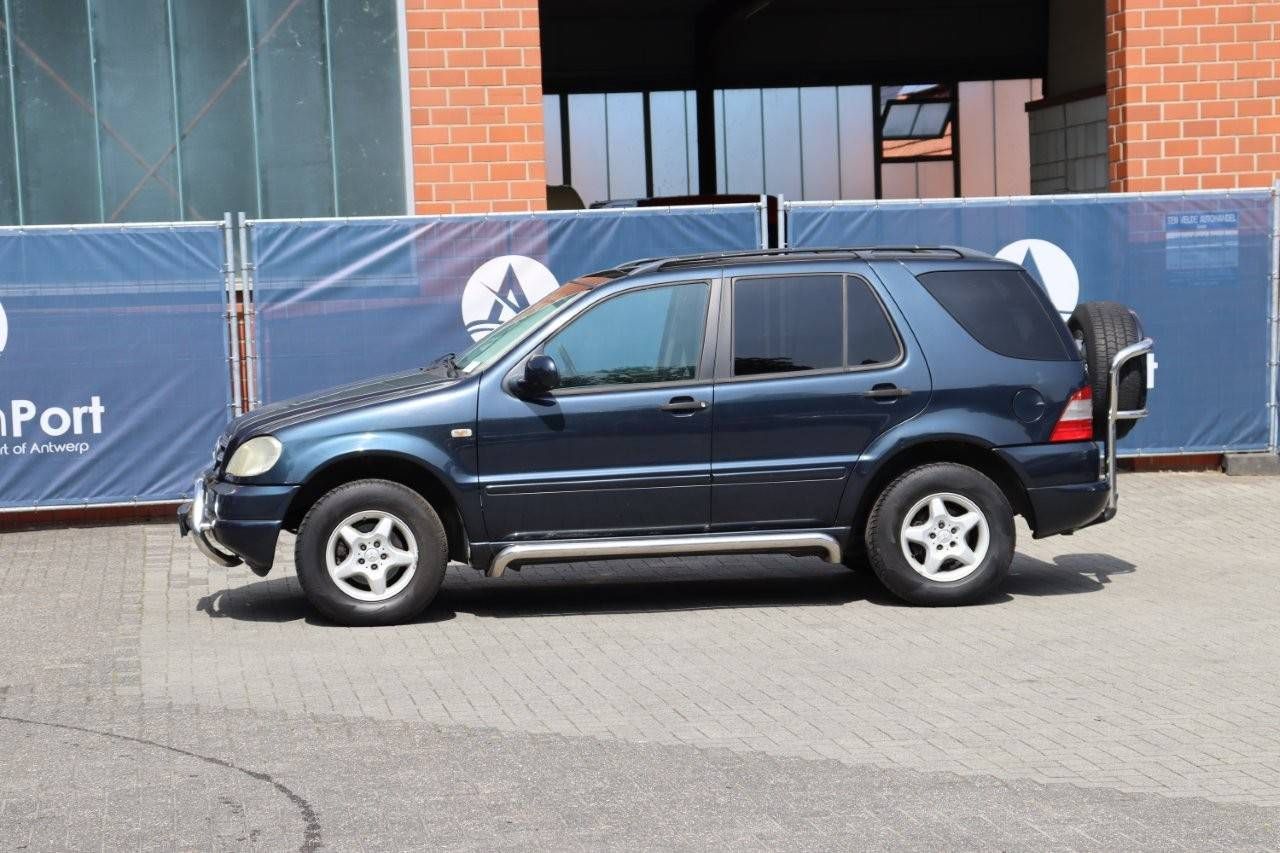 Mercedes-Benz ML 320 Benzine 1999 (Marge)