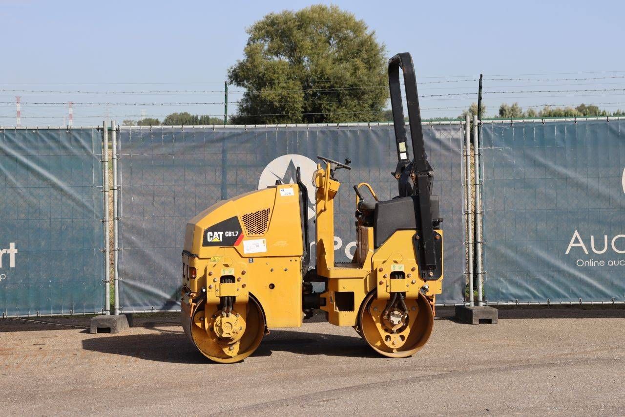 Rullo vibrante tandem Caterpillar CB1.7 Diesel 18.4kW 2018