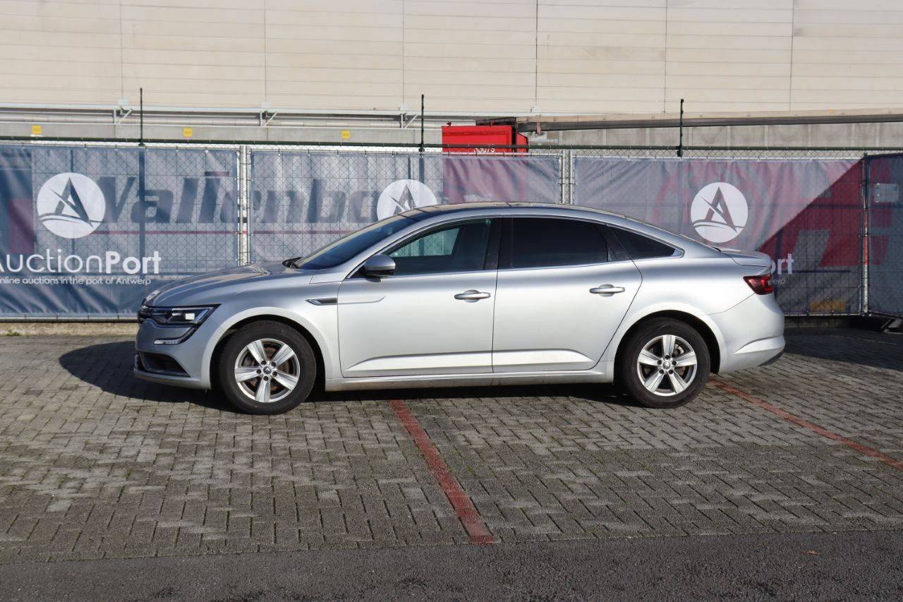 Passenger car Renault Talisman Petrol 149 hp 2018
