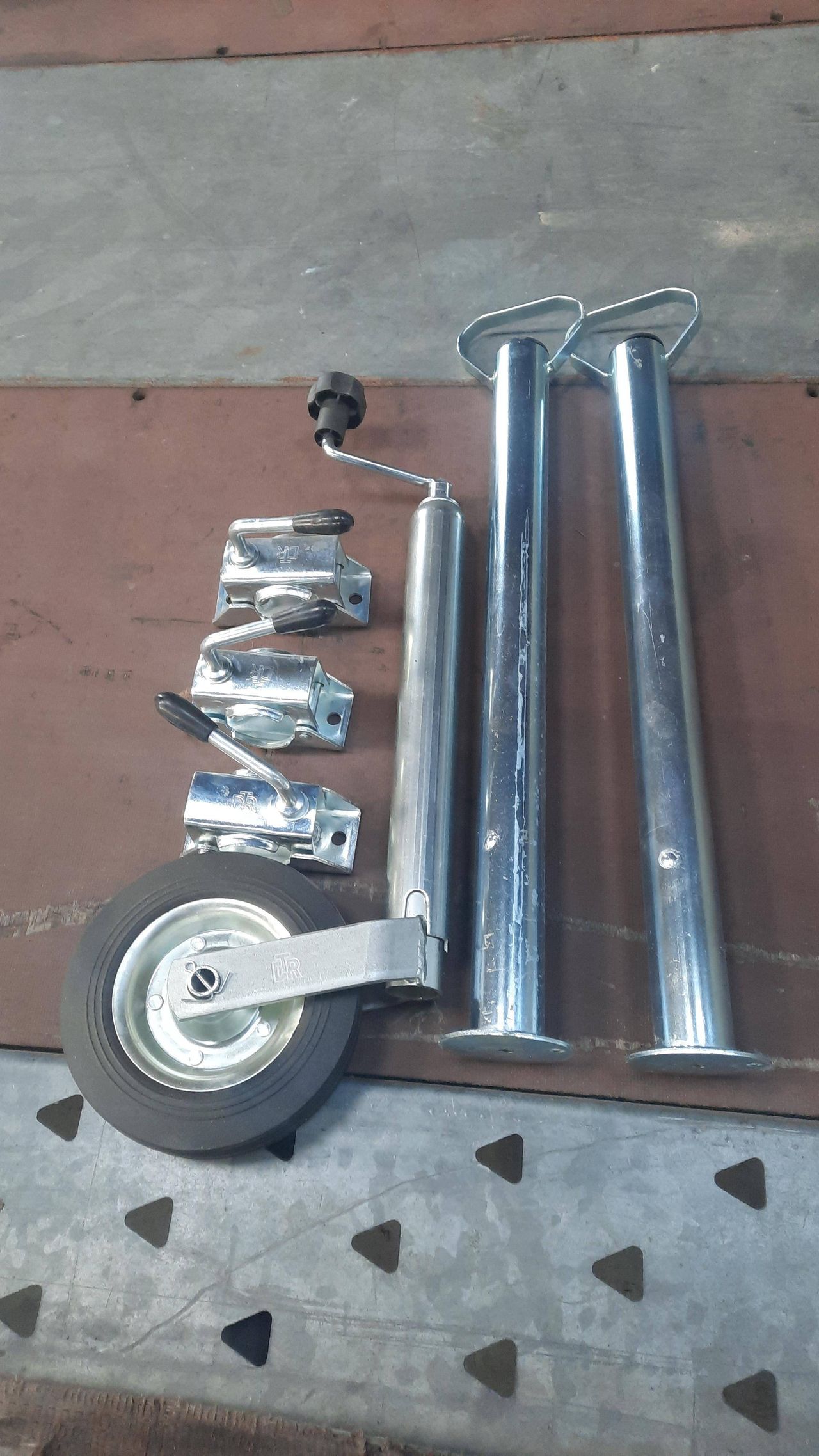 Set for Trailers New