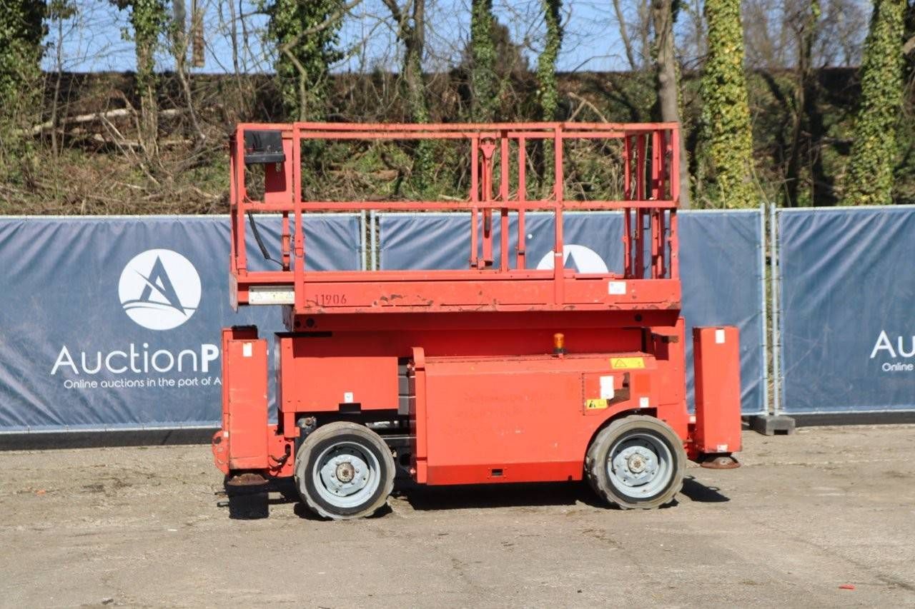 Scissor lift Manitou 120 SC Diesel 11.96m 2010
