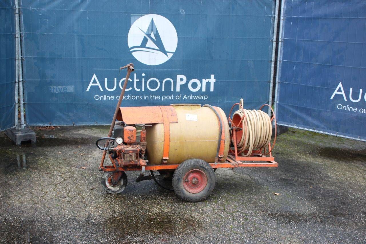 Douven Petrol Field Sprayer 200L