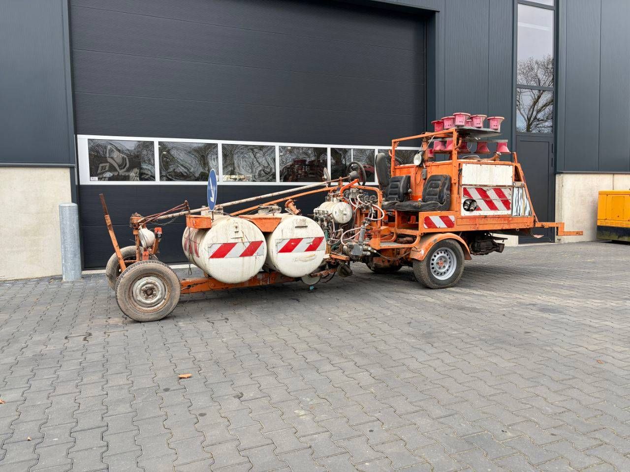Road marking machine Hoffmann Diesel