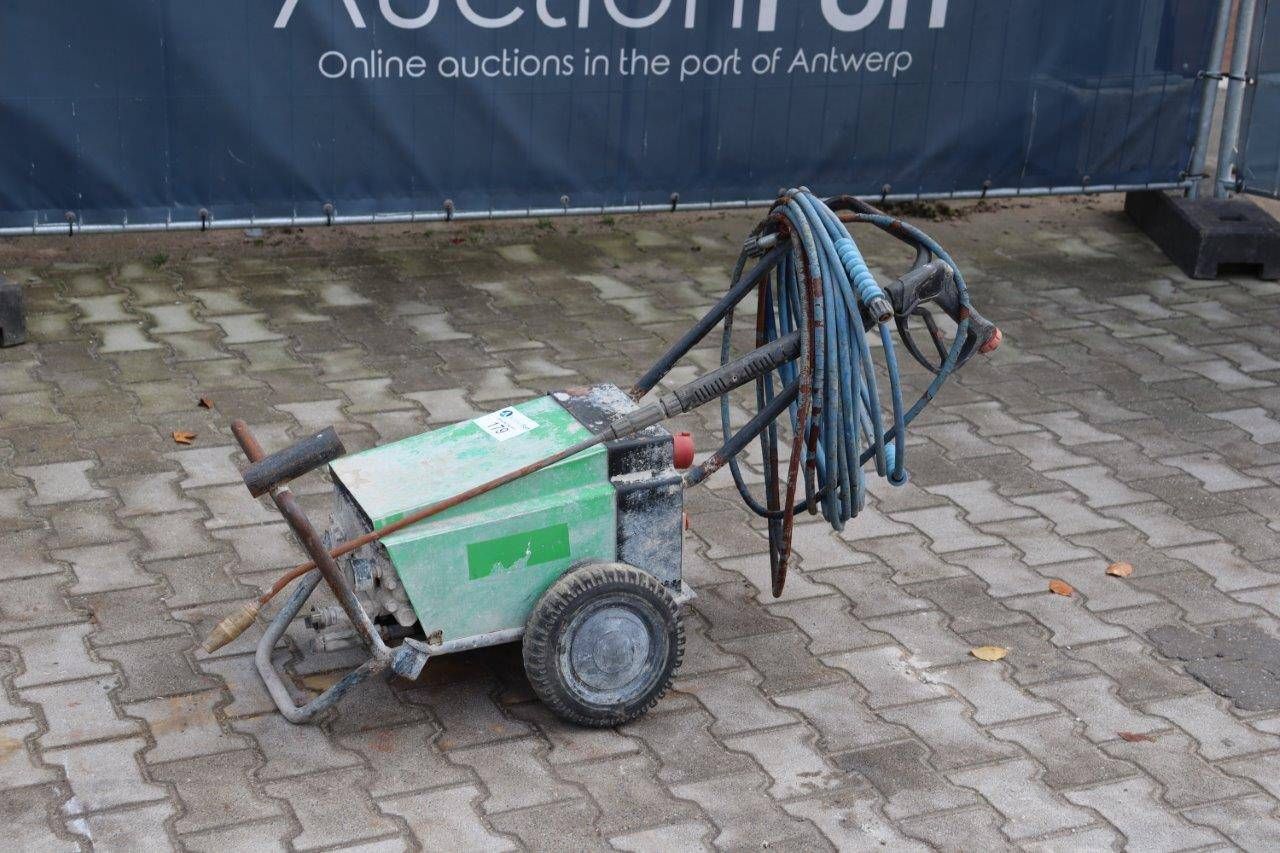 High pressure cleaner
