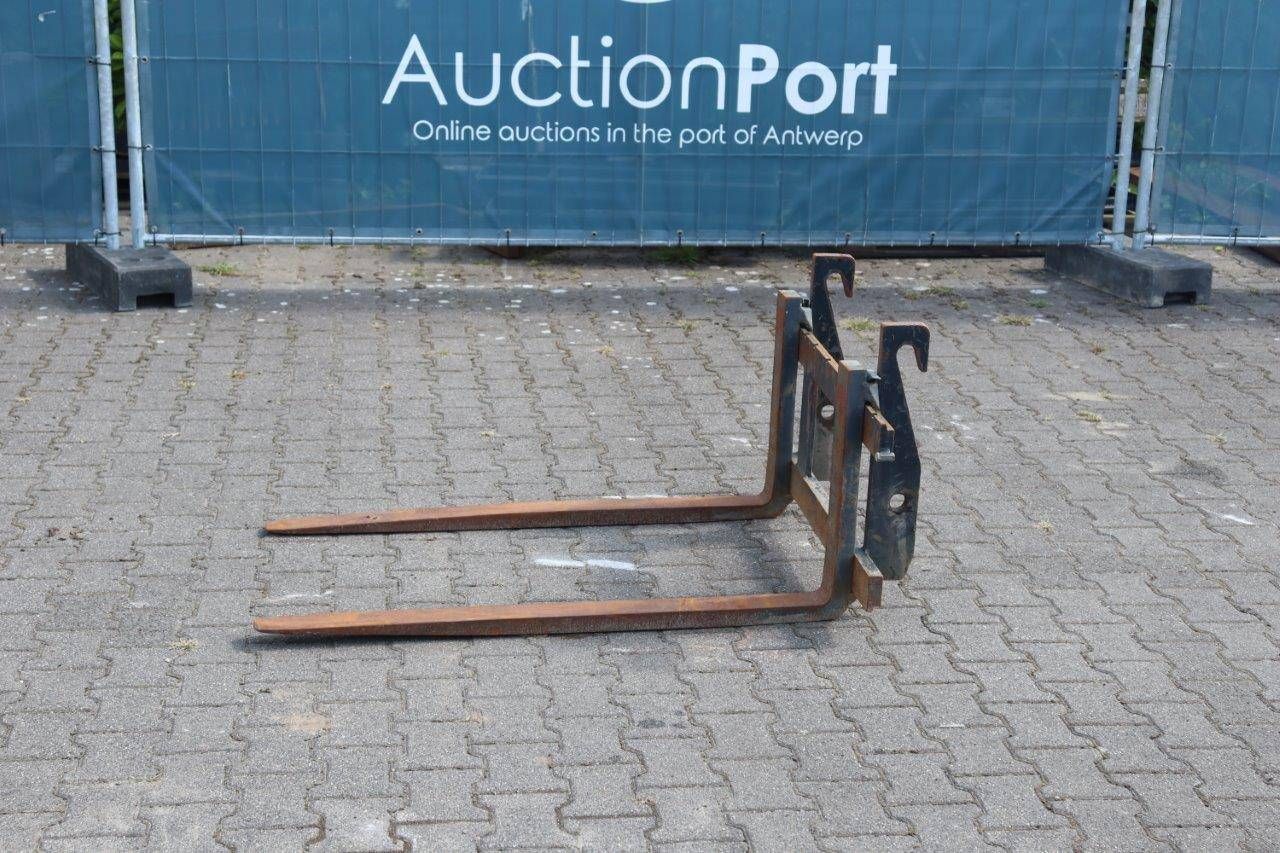 Weidemann fork carriage