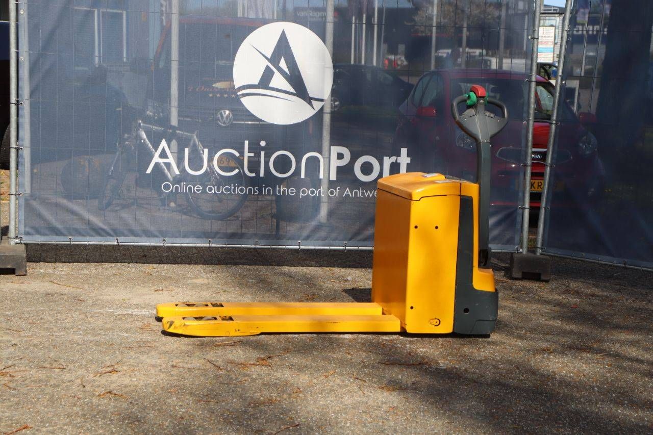 Pallet truck Jungheinrich Electric 2000kg