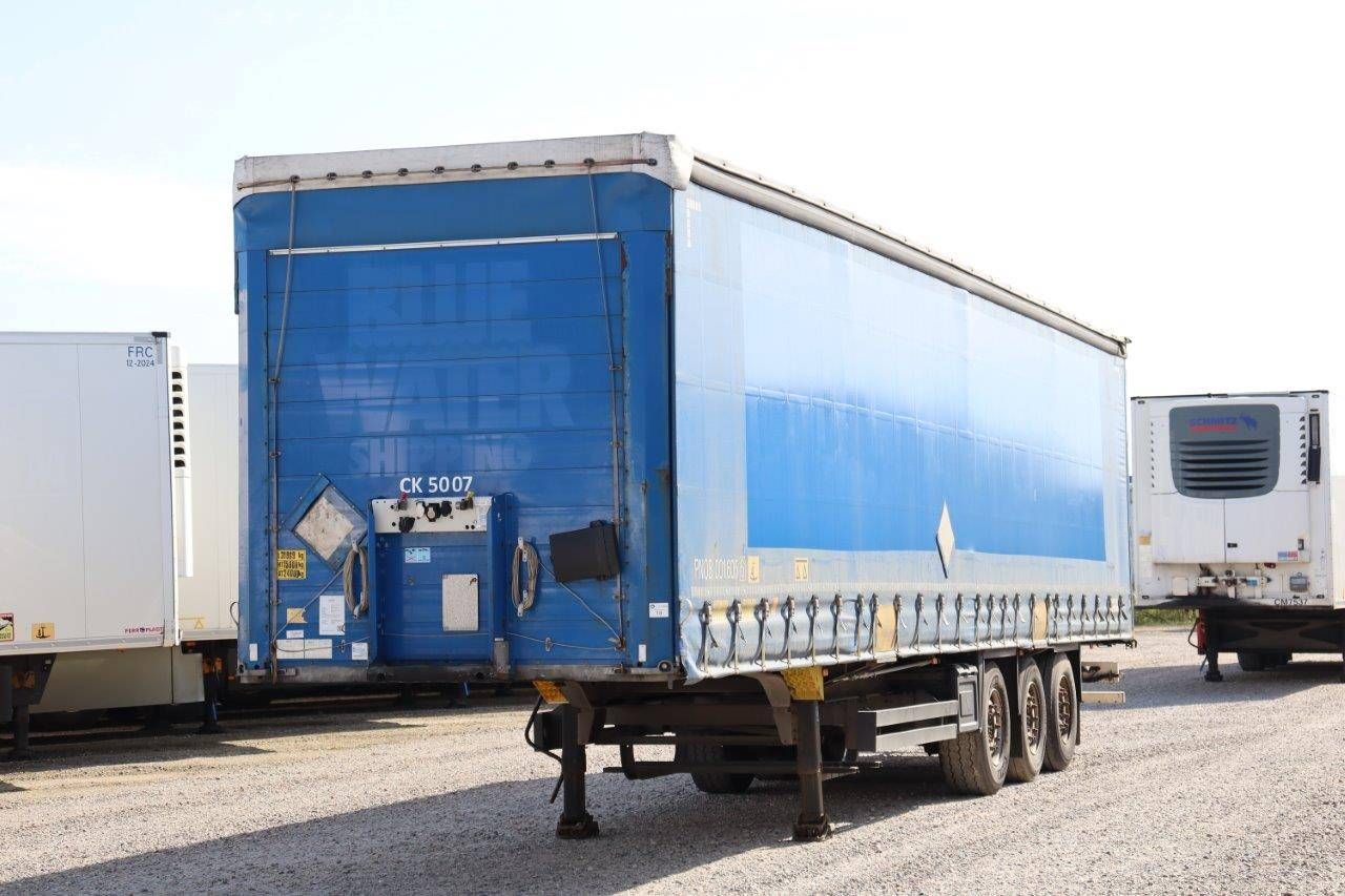 Sliding curtain semi-trailer Schmitz Cargobull SCB S3T 2017