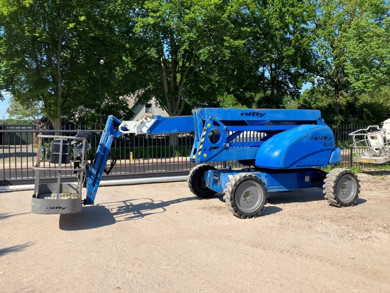 Articulating boom lift Niftylift HR21D Diesel 21m 2005