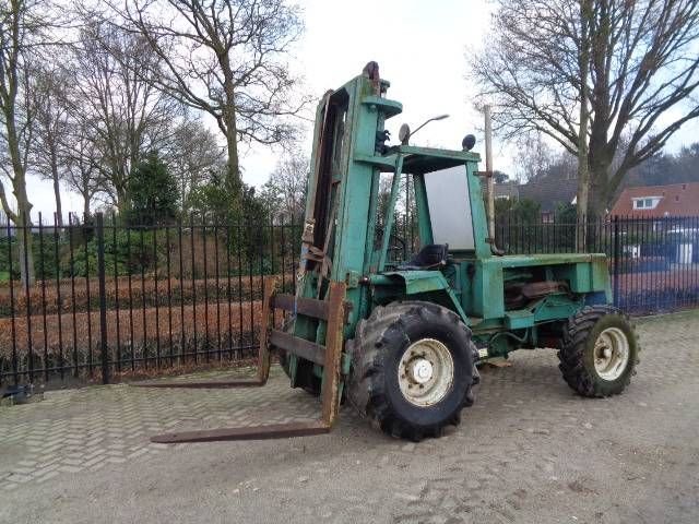 Ruwterrein Heftruck Manitou MC50 Diesel 5000kg
