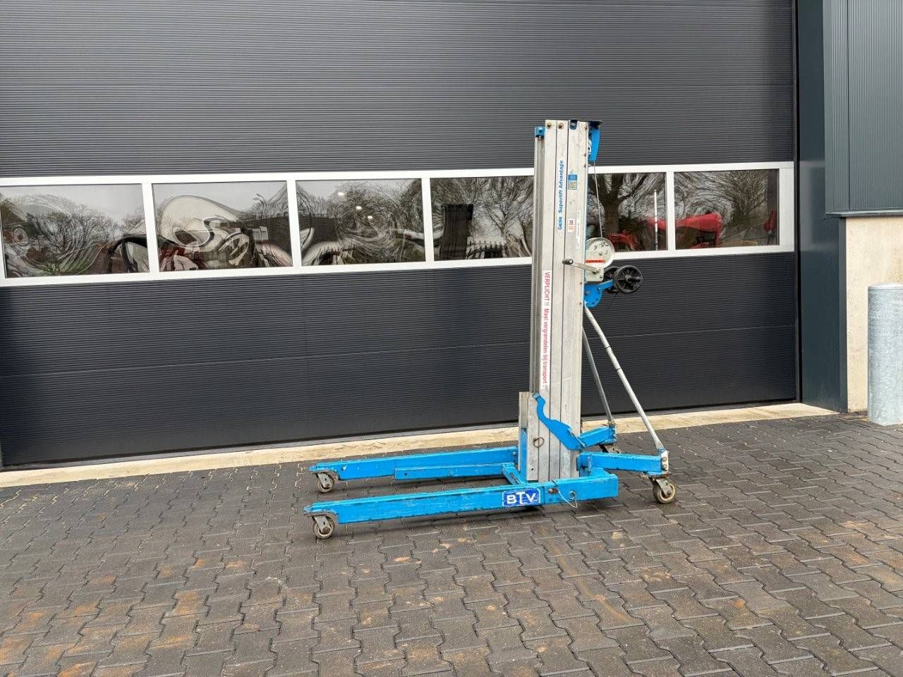 Canal lift Genie SLA-15 Manual 4.98m 2011