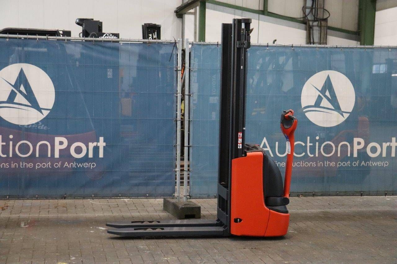Stacker Linde L12 Electric 1200kg 3.8m 2008