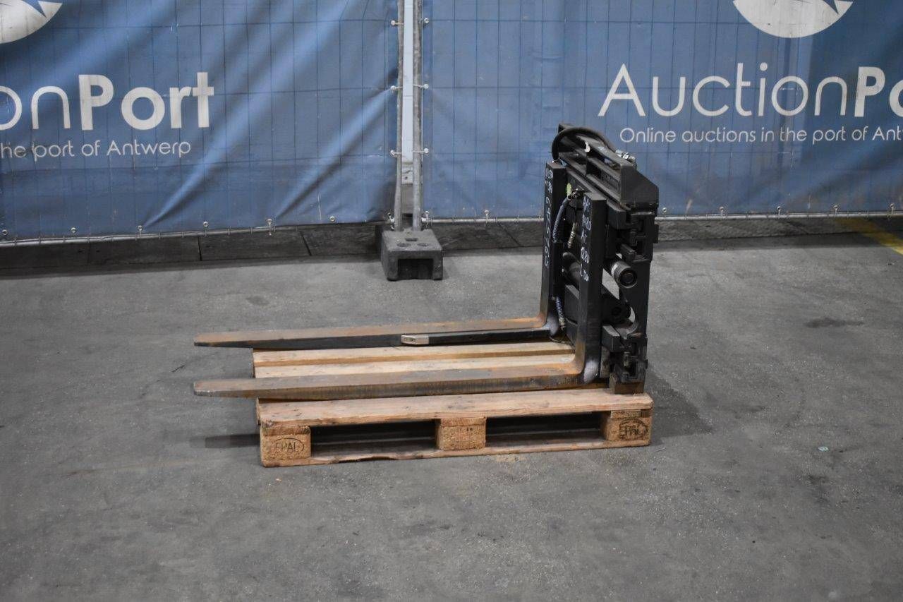 Fork carriage Durwen ZVP20 2000kg