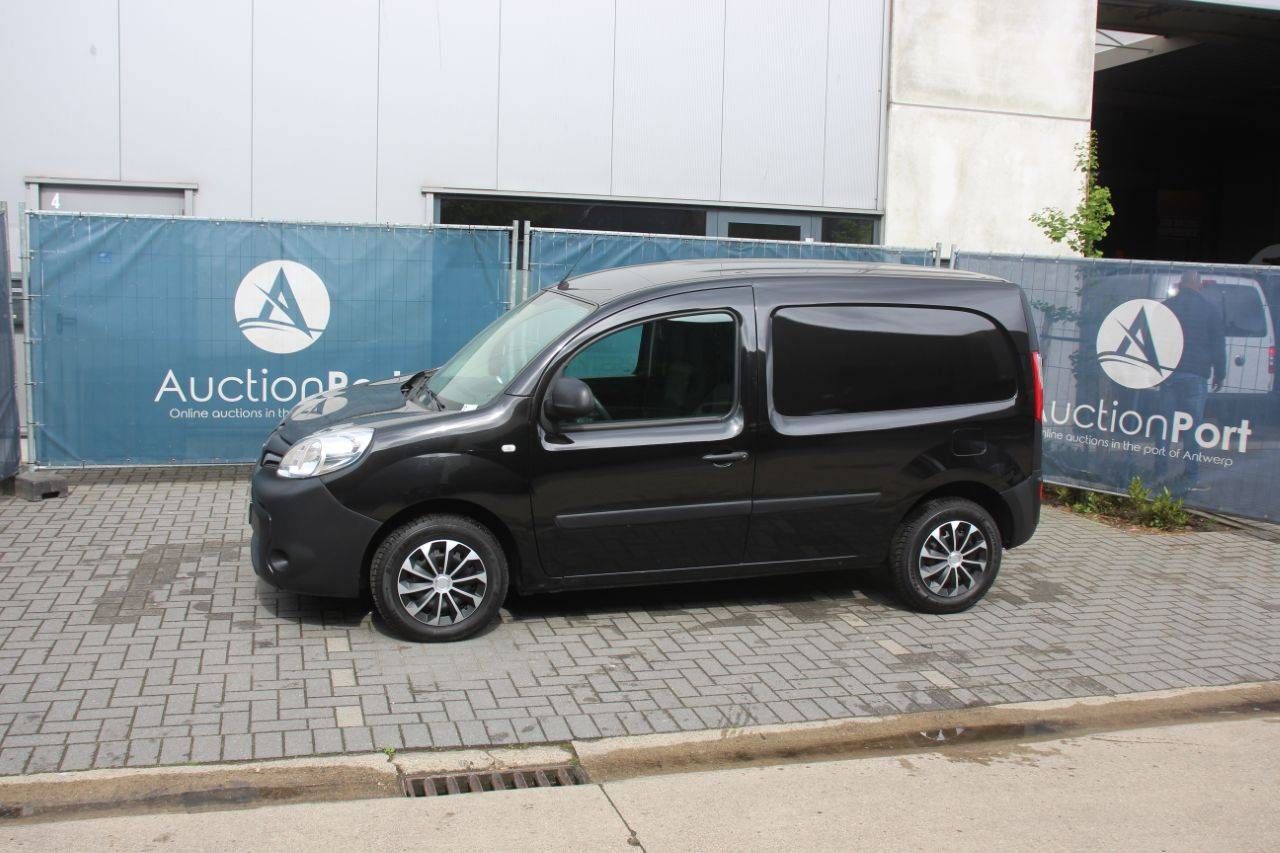 Renault Kangoo Diesel 95hp Van 2020