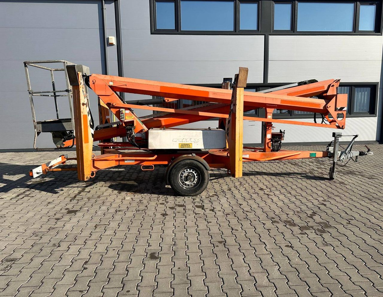 Trailer mounted aerial platform Niftylift 170 HAC 2011