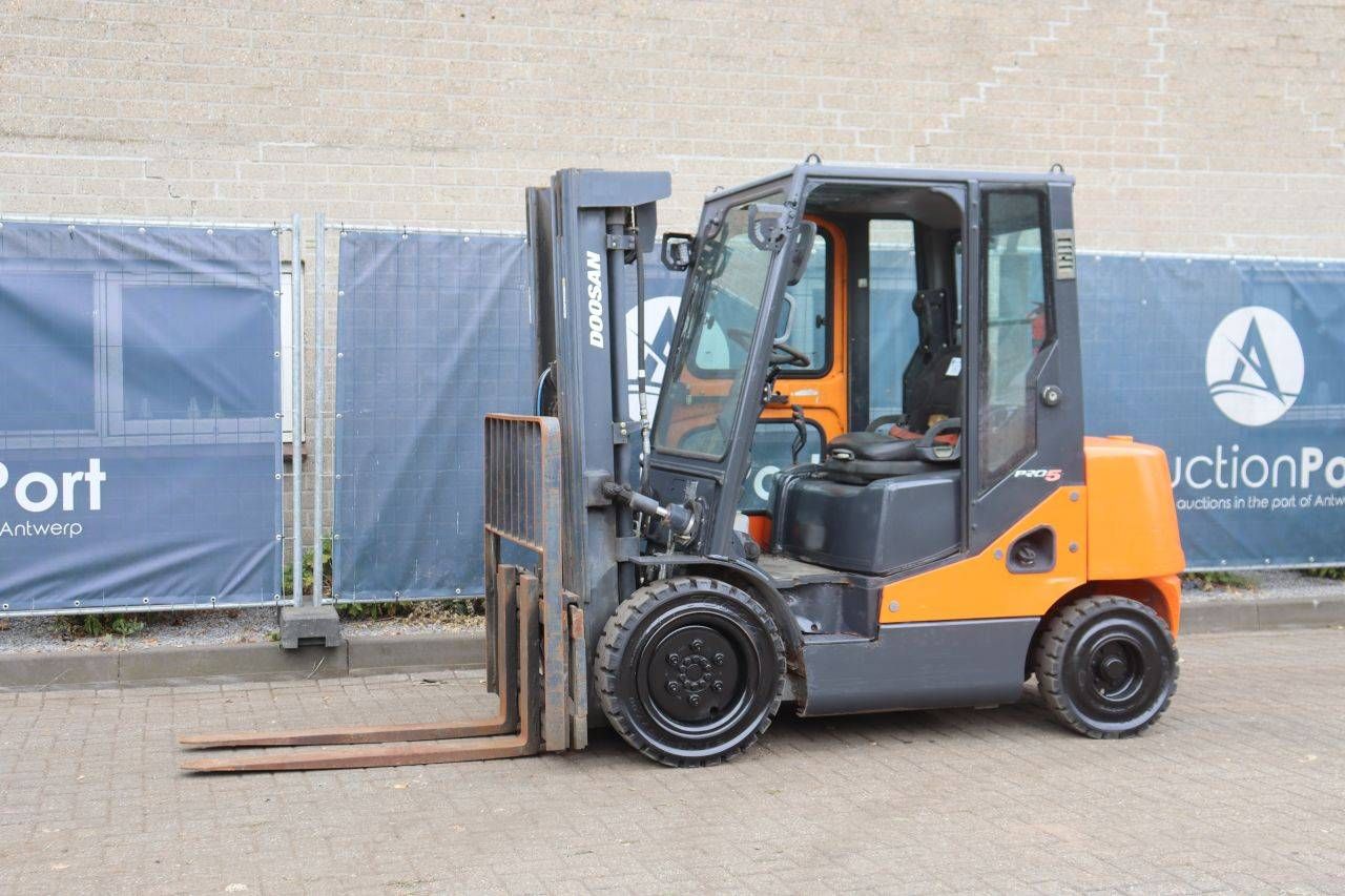 Doosan D30S-5 Diesel Forklift 3000kg 3.3m 2013