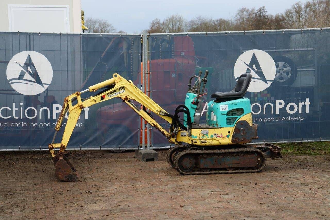Mini digger Yanmar B08-3 Diesel 2001