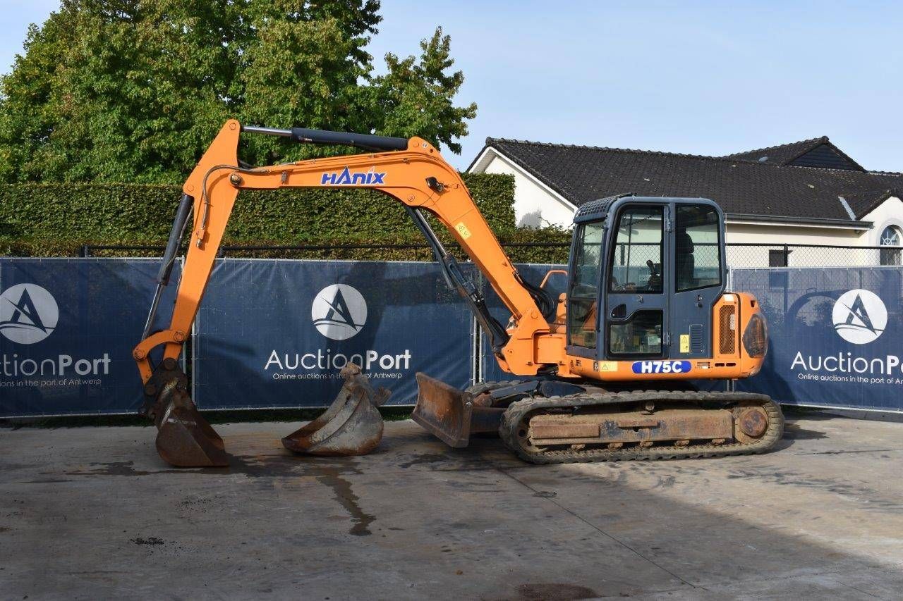 Excavator Hanix H75C Diesel