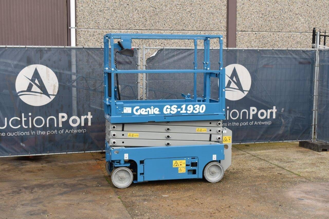 Scissor lift Genie GS-1930 Electric 7m