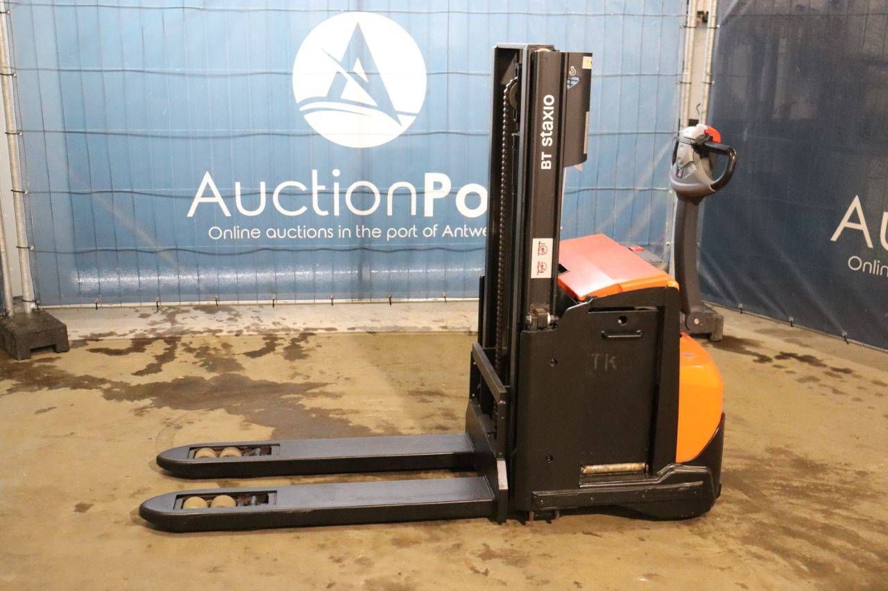 Toyo SWE200D Electric Stacker 2000kg 2020