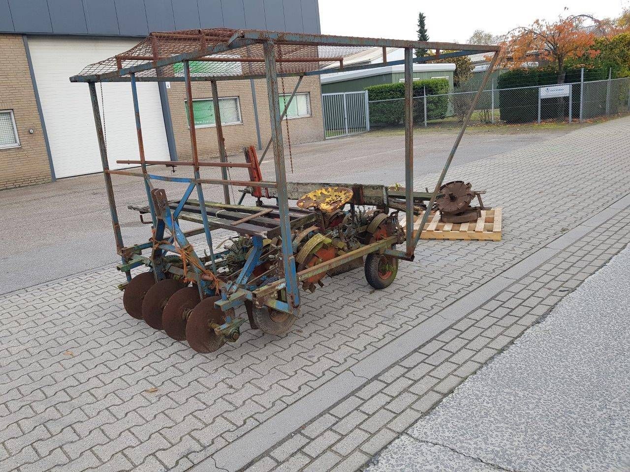 Planting machine 4 row		