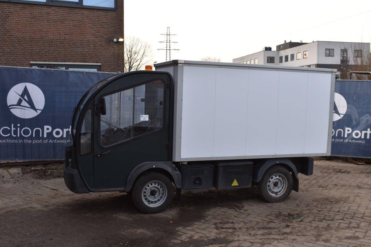 Electric tractor Goupil 