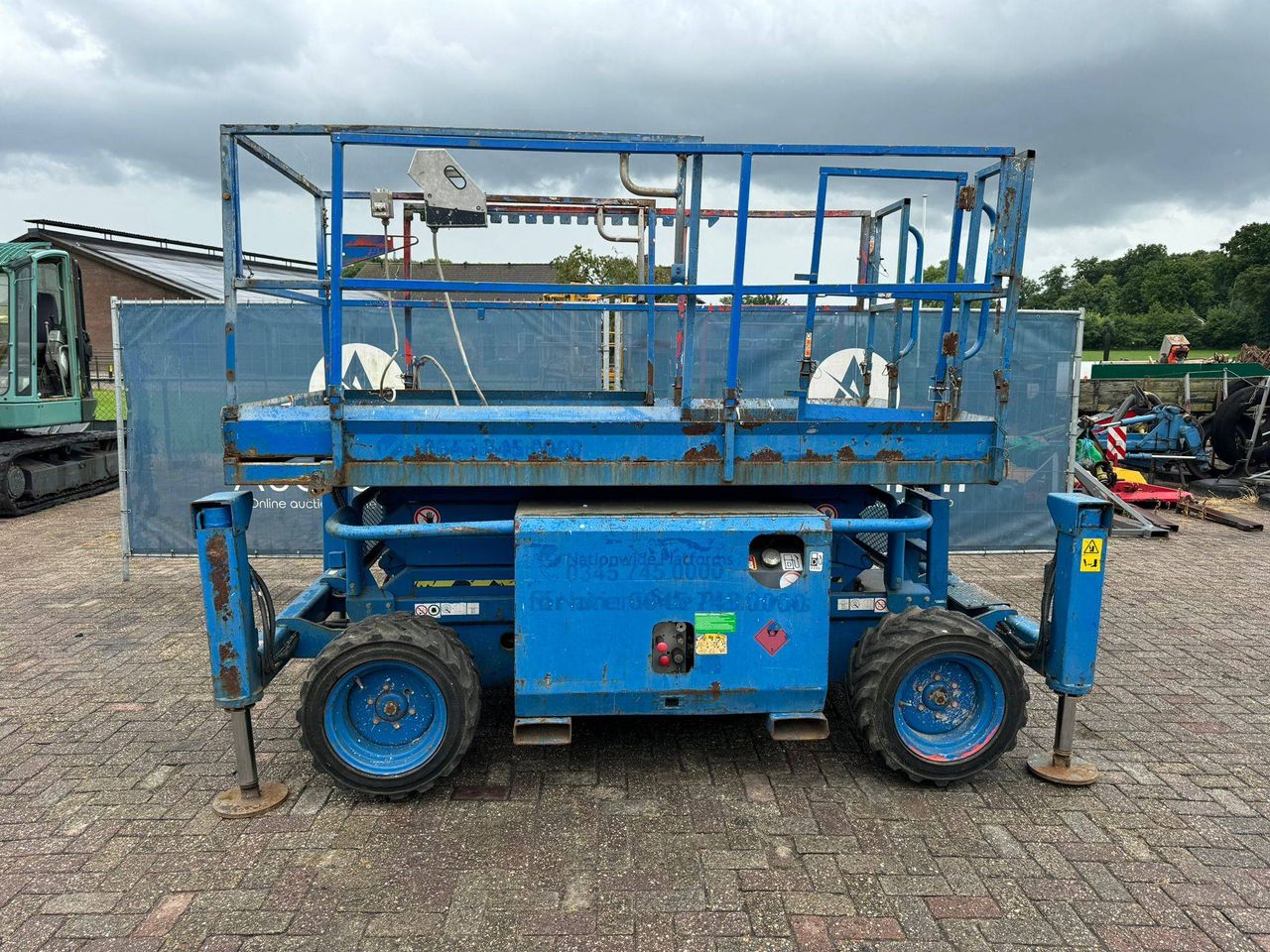 Scissor lift Skyjack Diesel 2011
