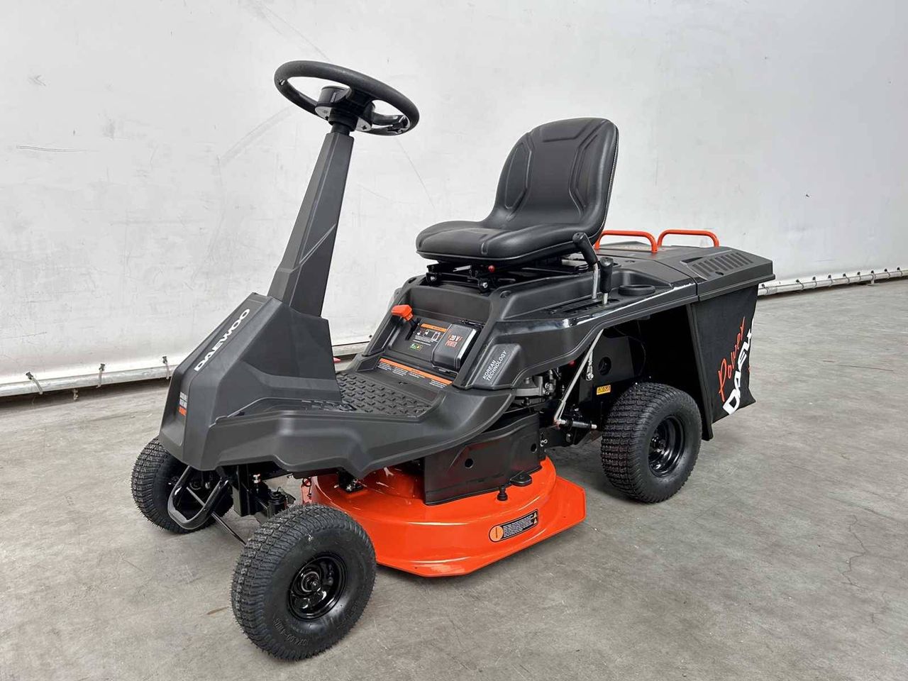 Ride-on mower Daewoo DAXRM224 Petrol 6hp 2025 New