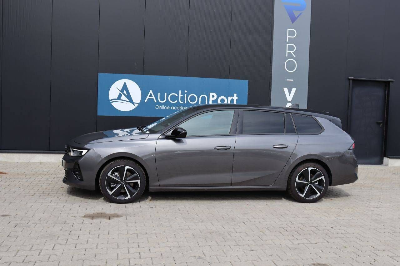 Autovettura Opel Astra Sports Tourer Benzina 131 CV 2025 (Margine)
