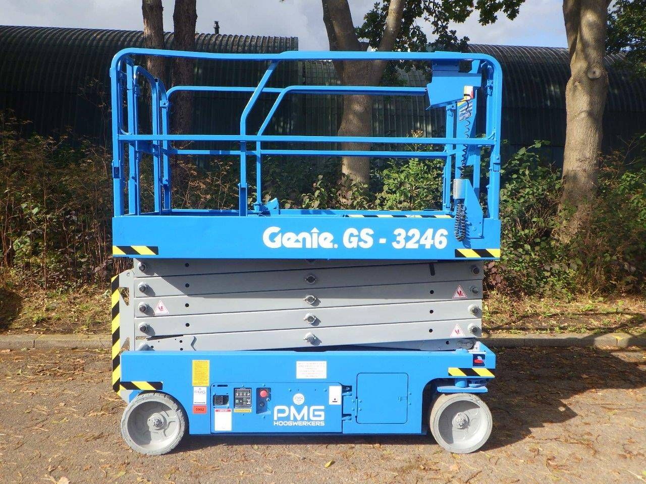 Scissor lift Genie GS-3246 Electric 11.75m 2014