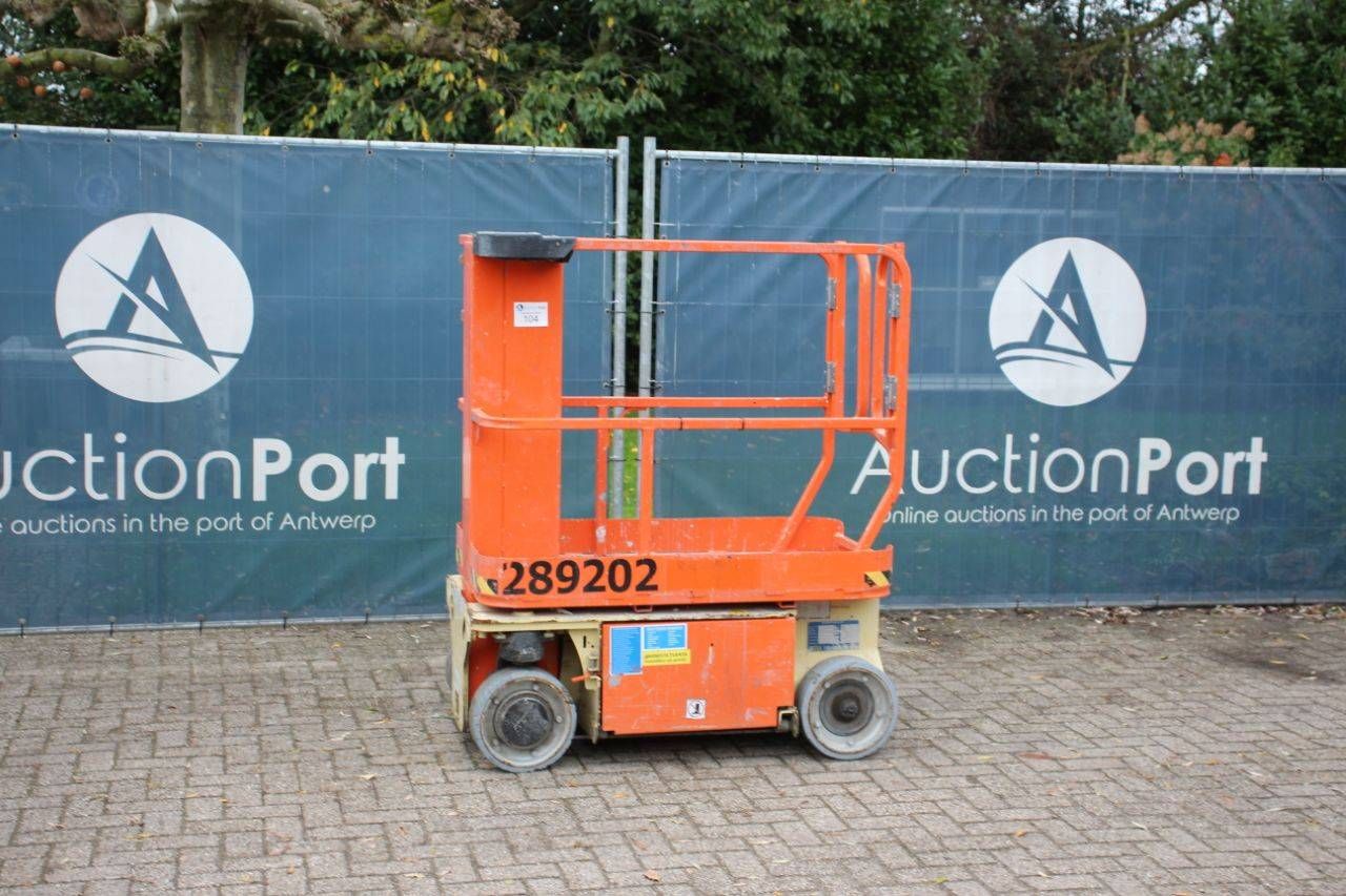 JLG 1230ES Electric Mast Lift 5.66m 2015