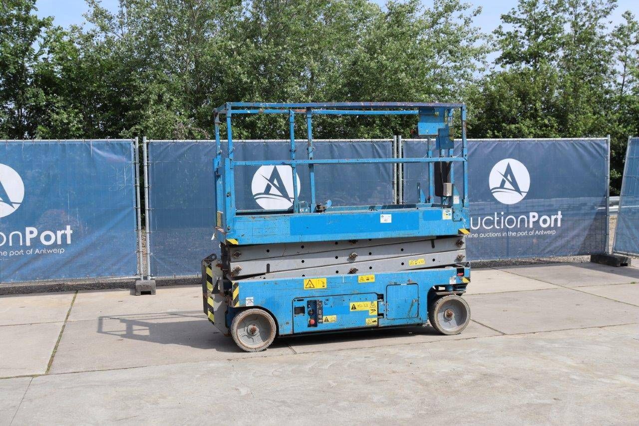 Scissor lift Genie GS2032 Electric 693kg 8.10m 2008