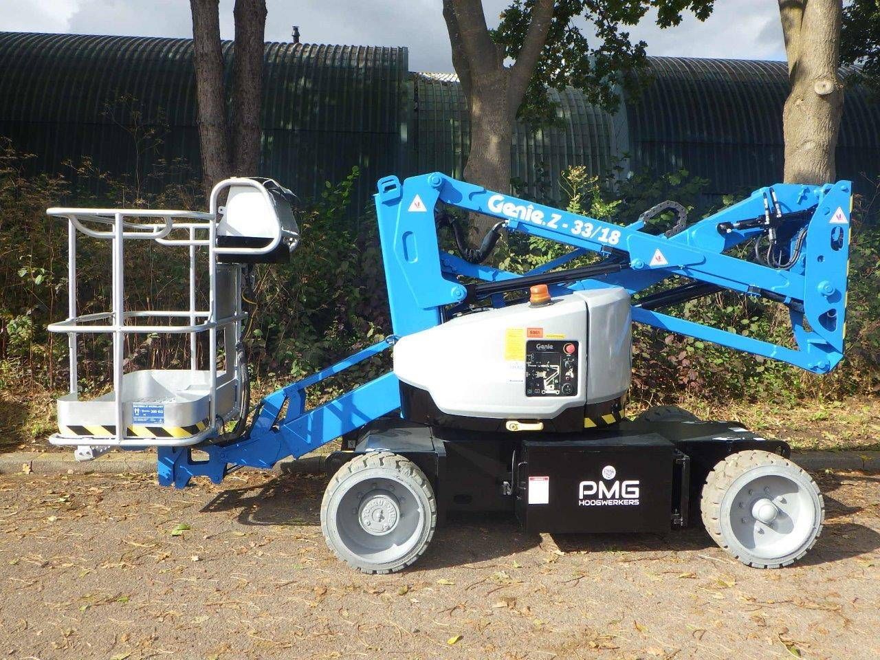 Articulated boom lift Genie Z-33/18 Electric 12m 2018