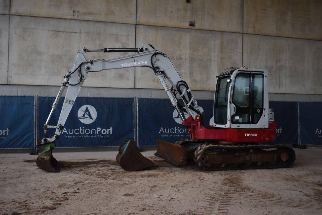 Excavator Takeuchi TB180 Diesel