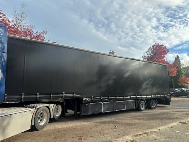 Jumbo T0200ZS1 1997 Tarpaulin semi-trailer