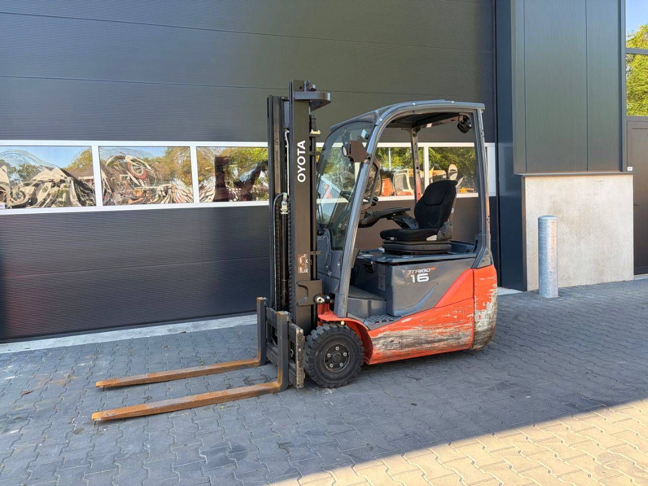 Toyota 8FBEK16T Electric Forklift 1600kg 3.3m 2020