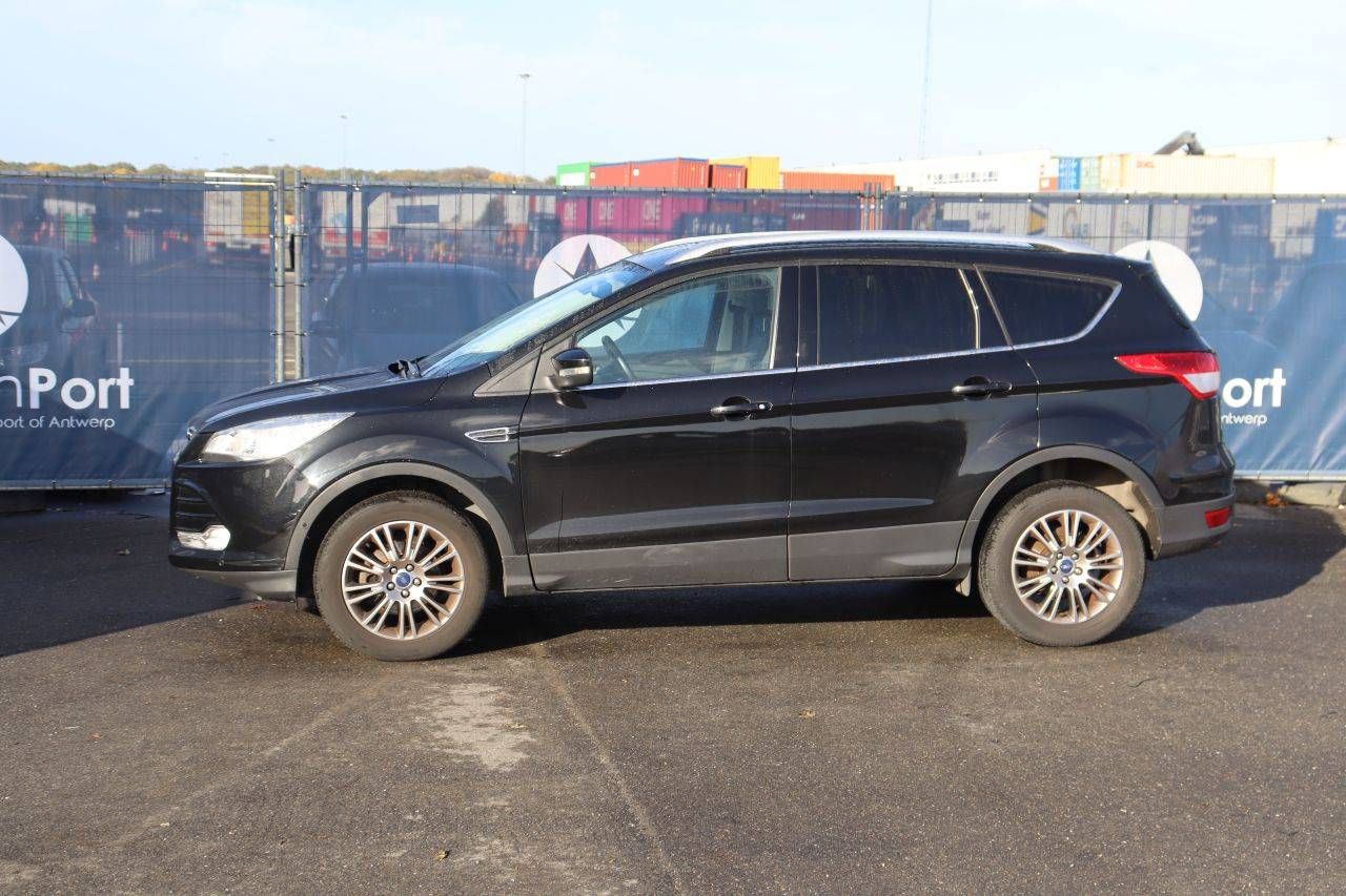 SUV Ford Kuga Petrol 150hp 2014 (Margin)