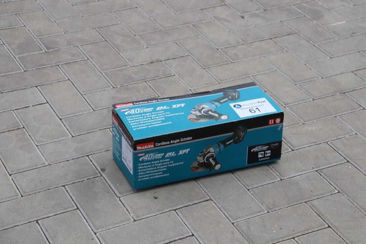 Rebarbadora Makita GA050GZ 40V na caixa nova