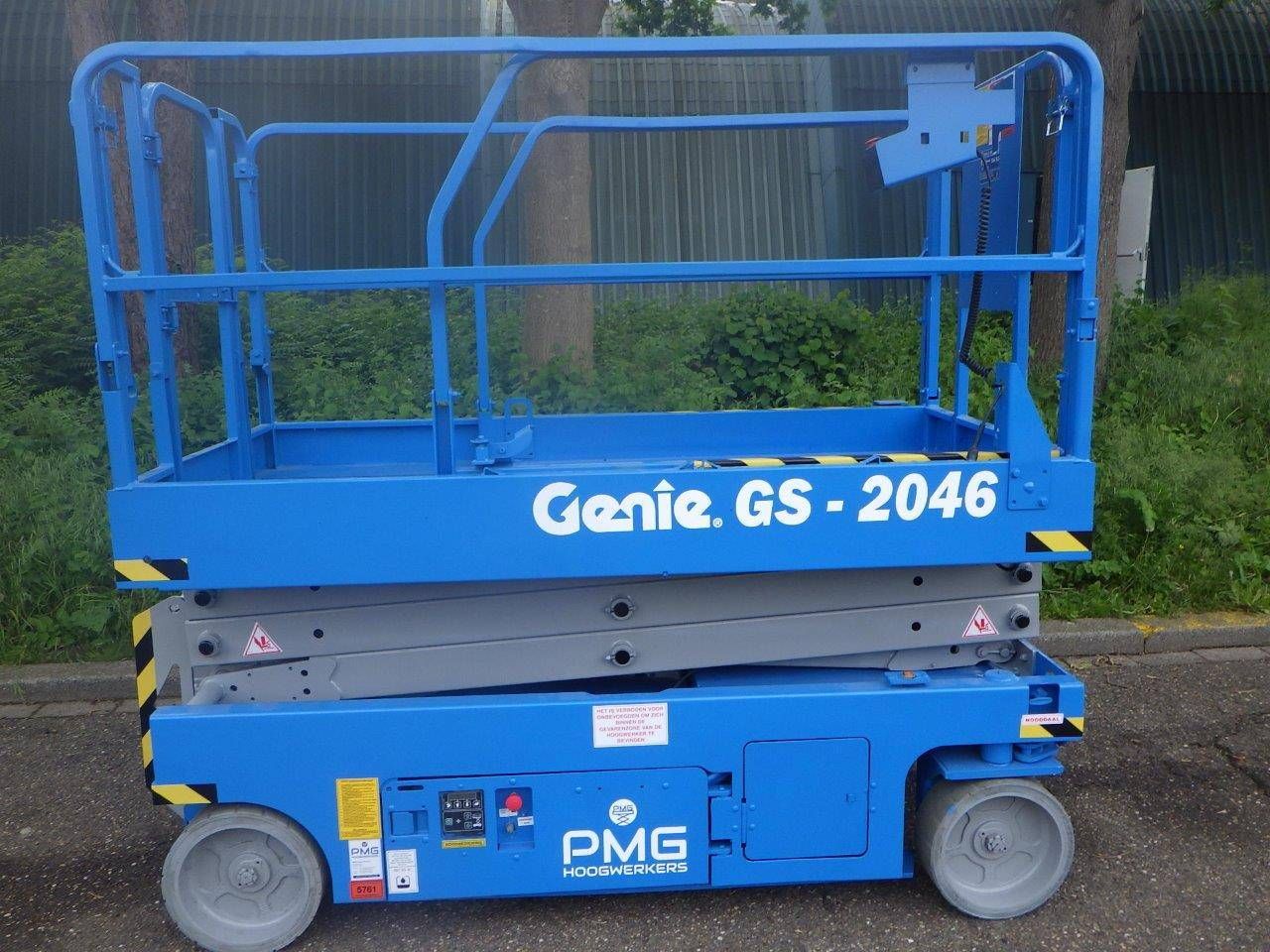 Scissor lift Genie GS-2046 Electric 8.10m 2015