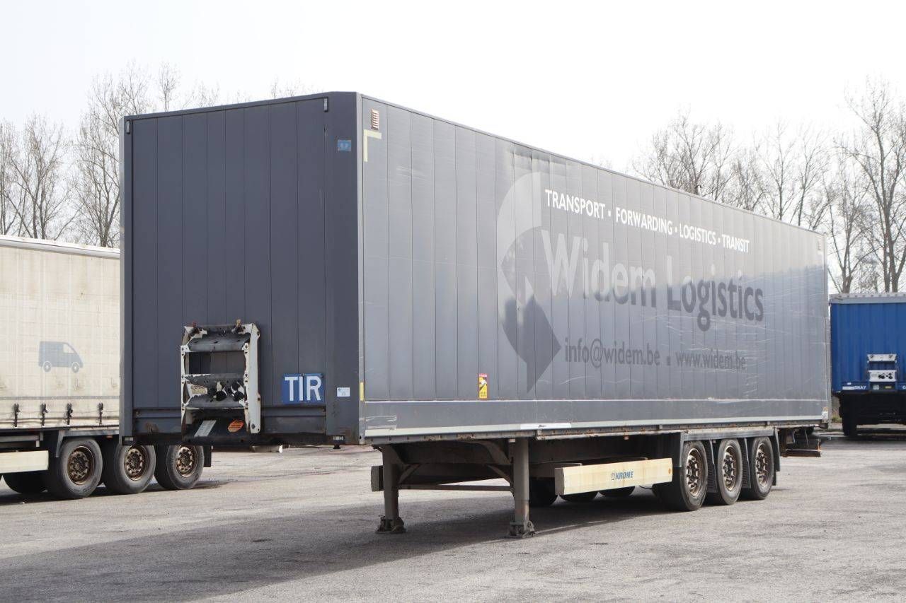 Closed Semi-Trailer Krone SD 2013