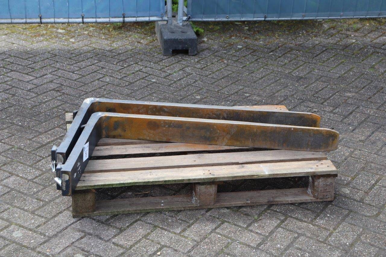 Pallet forks