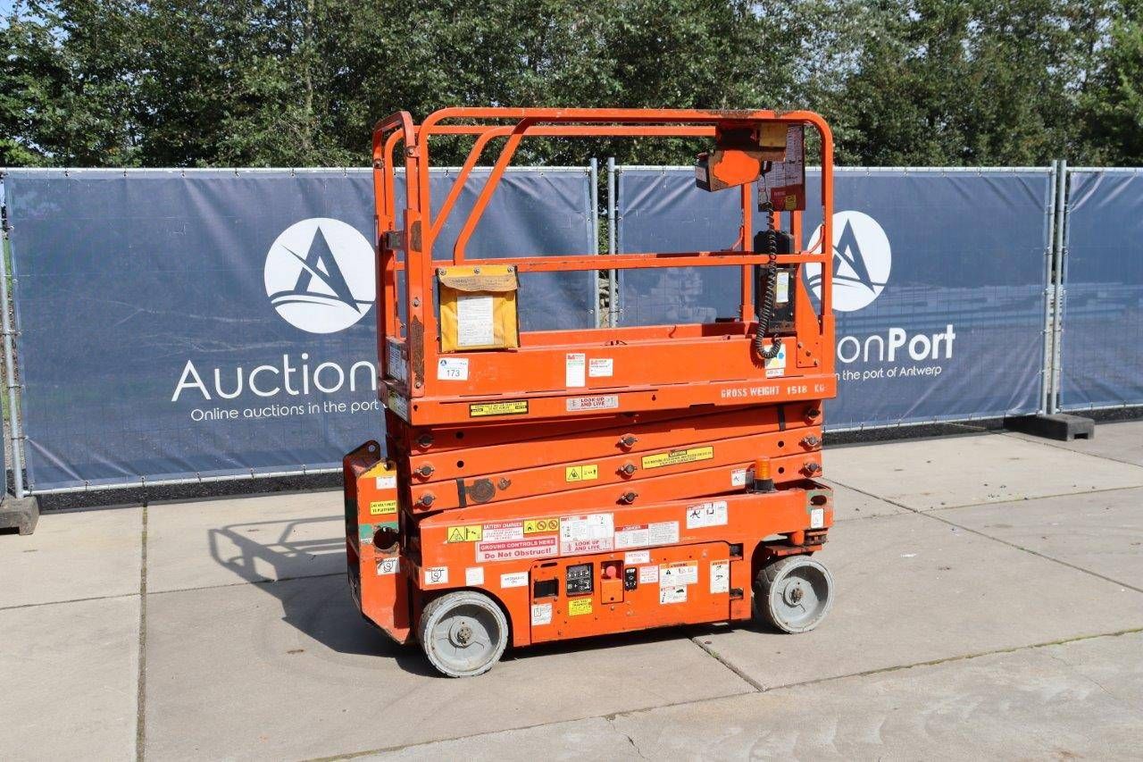 Scissor lift Genie GS1932 Electric 227kg 7.8m 2012