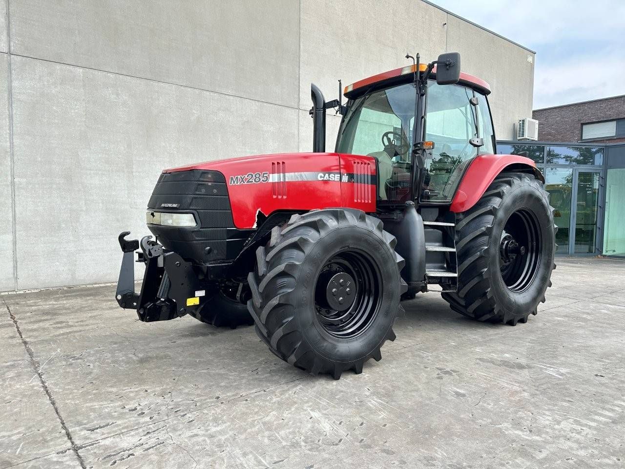 Agricultural tractor Case Magnum 285 IH Diesel 2004