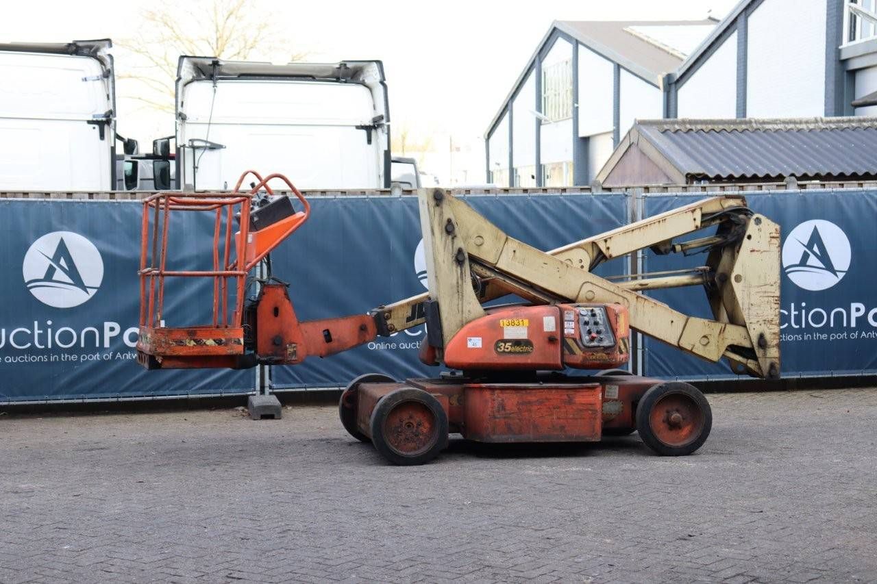 Articulated Boom Lift JLG N35 Electric Electric 1997