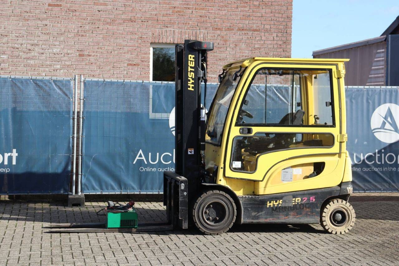 Forklift Hyster J2.5XN Electric 2380kg 3.8m 2018