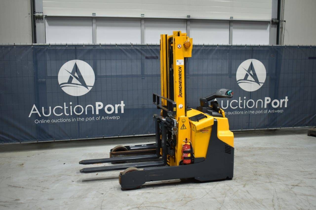 Stacker Jungheinrich ERV308 Electric 800kg