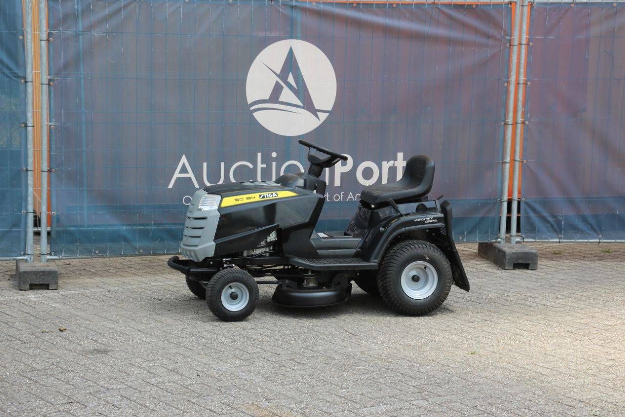 Stiga SC 84 Petrol Riding Mower